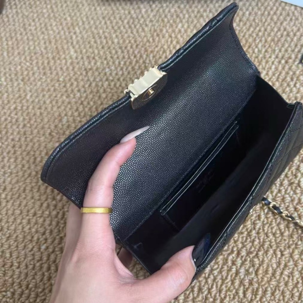 Chanel VIP Makeup Bag - Picture 4 of 5